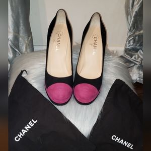 Chanel Suede CC Pumps
